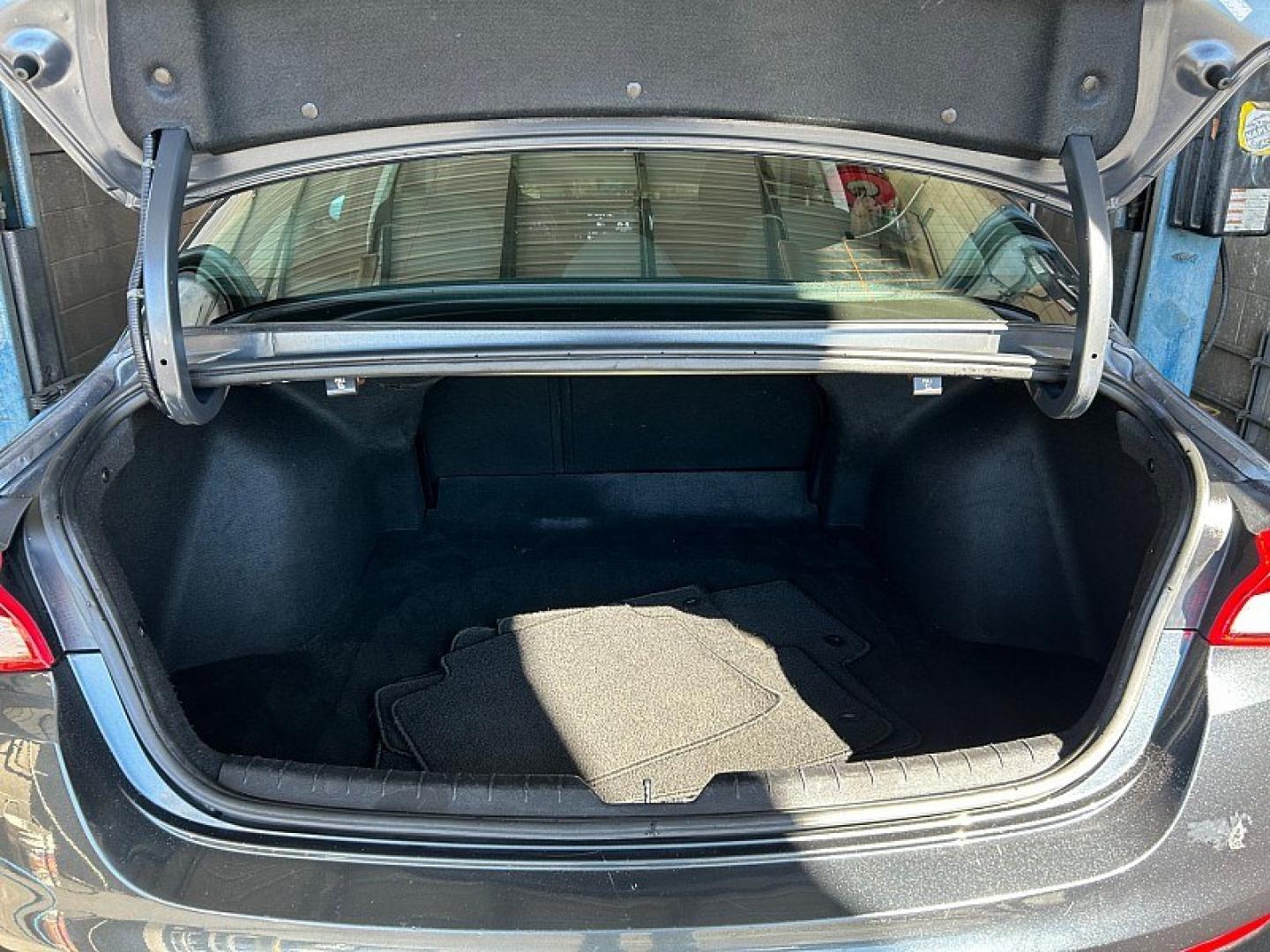 2022 GRAY Kia K5 (5XXG14J25NG) with an 4-Cyl Turbo 1.6 Liter engine, Automatic 8-Spd transmission, located at 412 Auto Vista Drive, Palmdale, 93551, (661) 945-0620, 34.592636, -118.136681- Photo#27