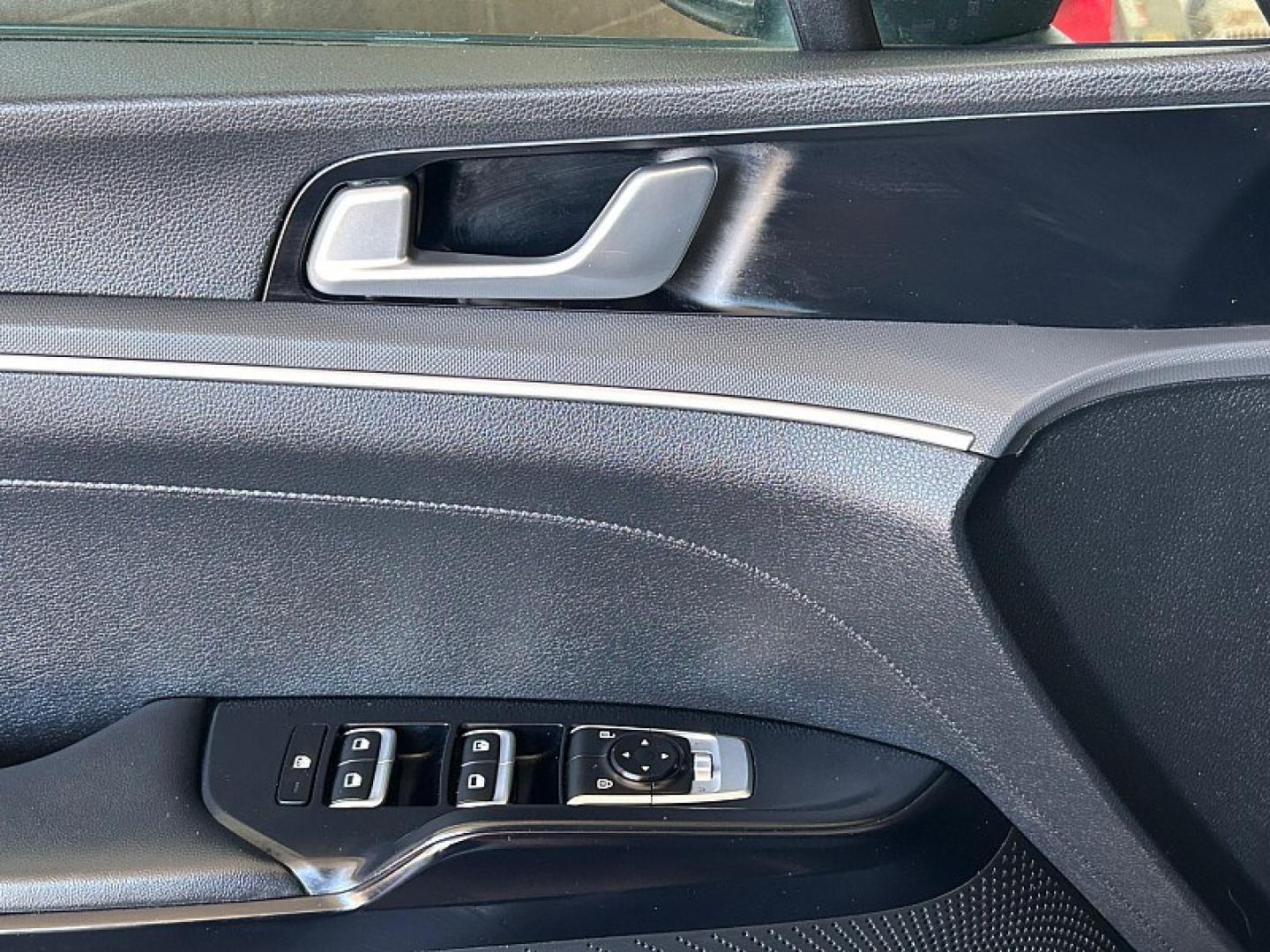 2022 GRAY Kia K5 (5XXG14J25NG) with an 4-Cyl Turbo 1.6 Liter engine, Automatic 8-Spd transmission, located at 412 Auto Vista Drive, Palmdale, 93551, (661) 945-0620, 34.592636, -118.136681- Photo#30