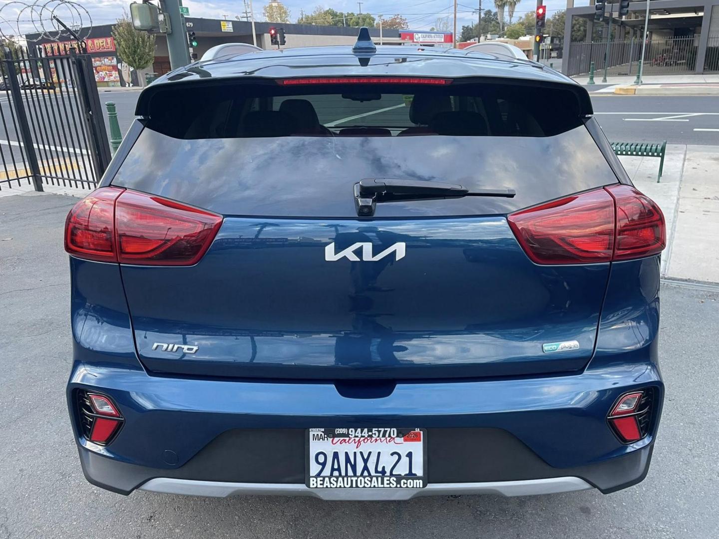 2022 Kia Niro Plug In Hybrid EX (KNDCD3LD6N5) , 6A transmission, located at 744 E Miner Ave, Stockton, CA, 95202, (209) 944-5770, 37.956863, -121.282082 - PLUS TAXES AND FEES NO CHARGER AVAILABLE - Photo#9
