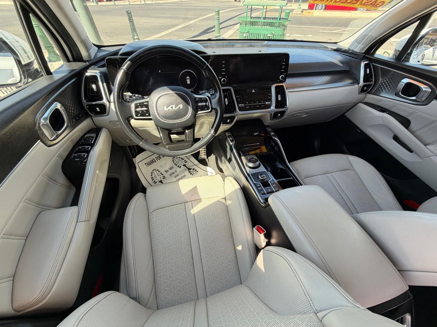 2022 Kia Sorento Plug In Hybrid SX Prestige (KNDRMDLH1N5) with an 1.6L L4 DOHC 16V HYBRID engine, 6A transmission, located at 744 E Miner Ave, Stockton, CA, 95202, (209) 944-5770, 37.956863, -121.282082- Photo#8