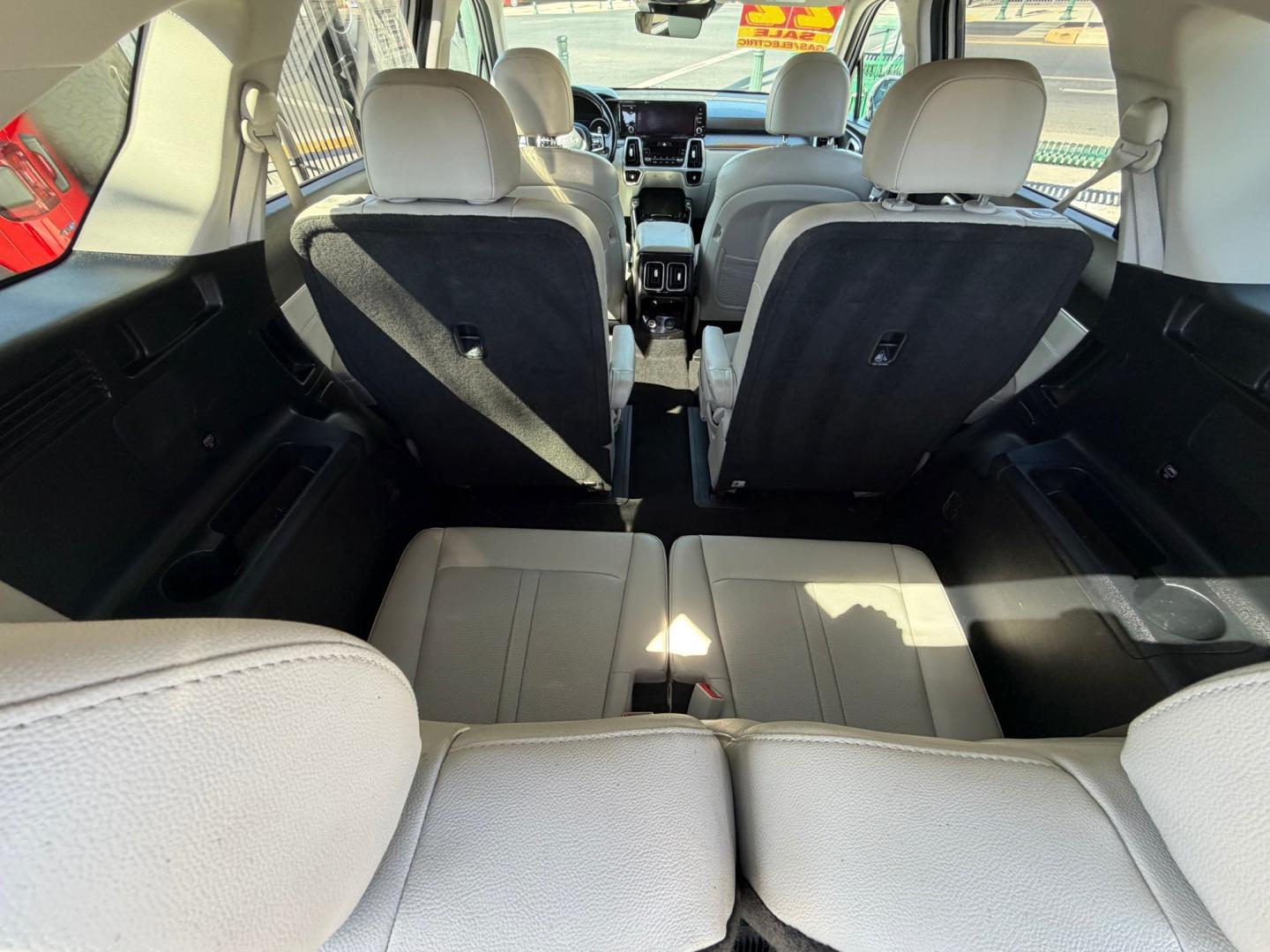 2022 Kia Sorento Plug In Hybrid SX Prestige (KNDRMDLH1N5) with an 1.6L L4 DOHC 16V HYBRID engine, 6A transmission, located at 744 E Miner Ave, Stockton, CA, 95202, (209) 944-5770, 37.956863, -121.282082- Photo#11