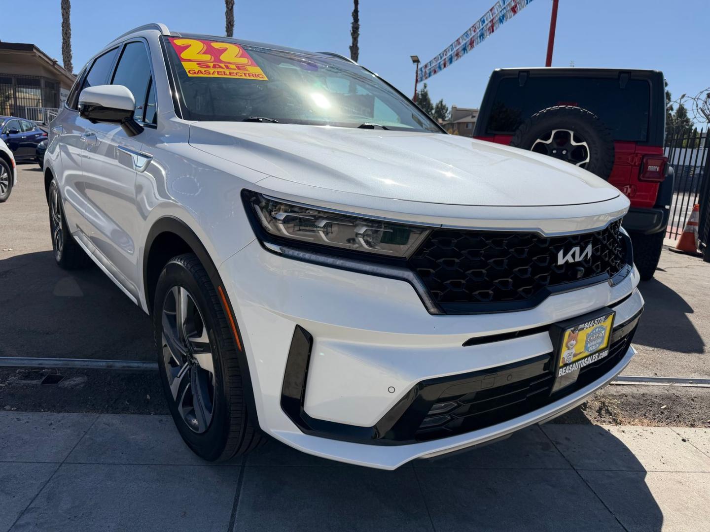 2022 Kia Sorento Plug In Hybrid SX Prestige (KNDRMDLH1N5) with an 1.6L L4 DOHC 16V HYBRID engine, 6A transmission, located at 744 E Miner Ave, Stockton, CA, 95202, (209) 944-5770, 37.956863, -121.282082- Photo#0
