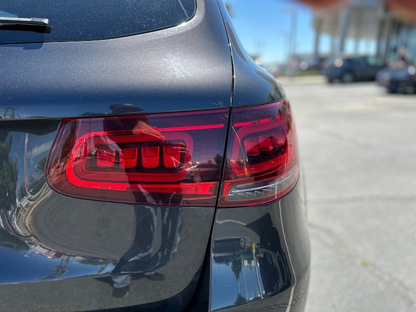 2022 Gray Mercedes-Benz GLC (W1N0G8DB8NV) with an 4-Cyl Turbo 2.0 Liter engine, Automatic 9-Spd 9G-Tronic transmission, located at 412 Auto Vista Drive, Palmdale, 93551, (661) 945-0620, 34.592636, -118.136681- Photo#14