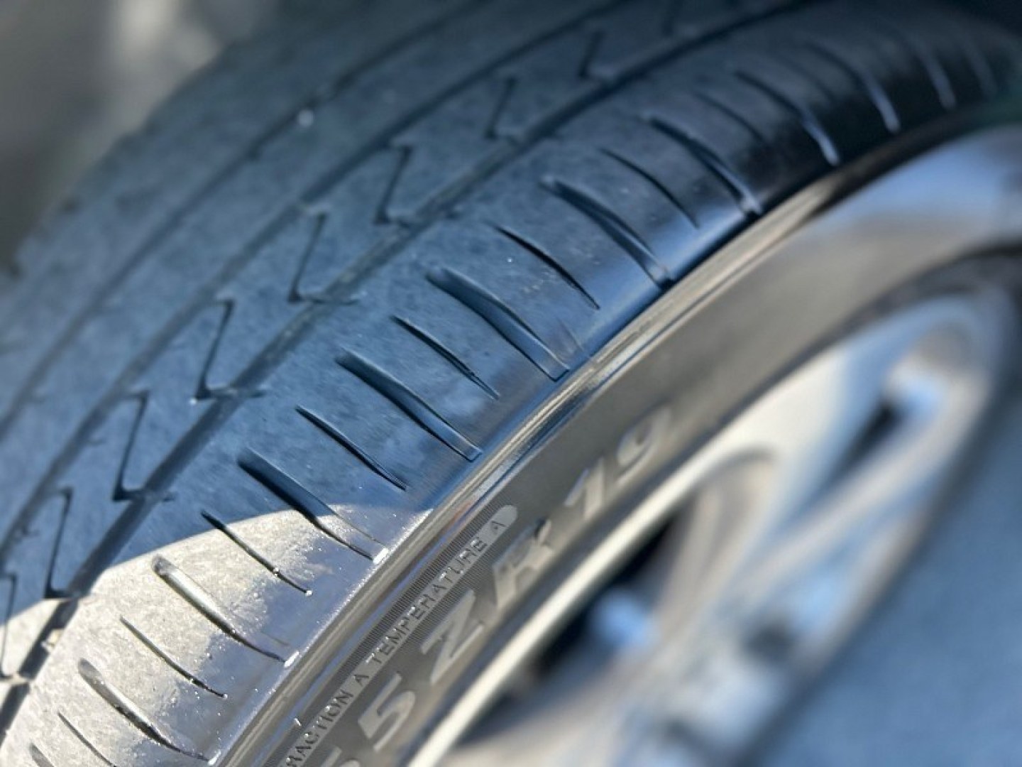 2022 Gray Mercedes-Benz GLC (W1N0G8DB8NV) with an 4-Cyl Turbo 2.0 Liter engine, Automatic 9-Spd 9G-Tronic transmission, located at 412 Auto Vista Drive, Palmdale, 93551, (661) 945-0620, 34.592636, -118.136681- Photo#16