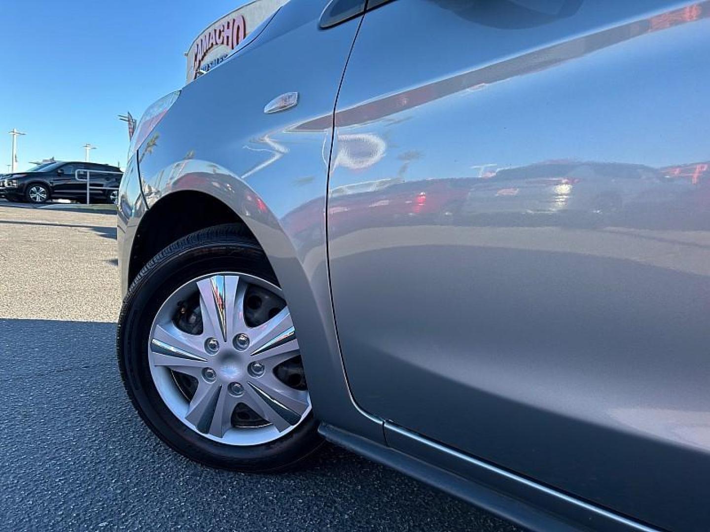 2022 GRAY Mitsubishi Mirage (ML32AUHJ4NH) with an 3-Cyl 1.2 Liter engine, Automatic CVT transmission, located at 412 Auto Vista Drive, Palmdale, 93551, (661) 945-0620, 34.592636, -118.136681 - Photo#6