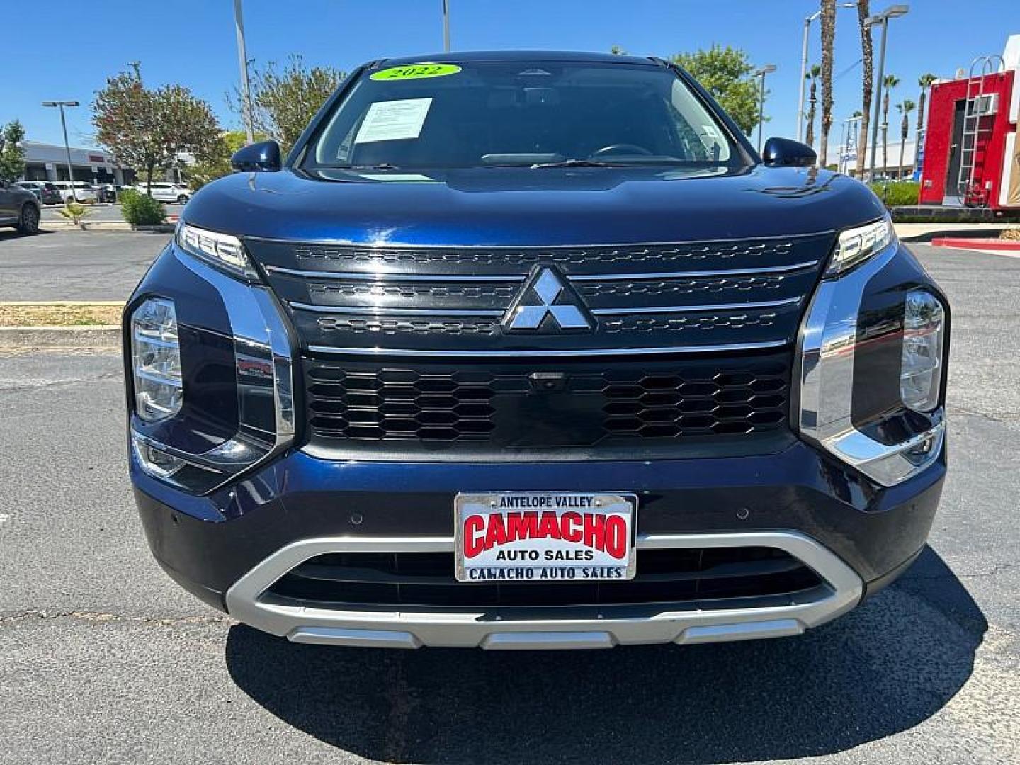 2022 BLUE Mitsubishi Outlander (JA4J3UA86NZ) with an 4-Cyl 2.5 Liter engine, Automatic CVT transmission, located at 412 Auto Vista Drive, Palmdale, 93551, (661) 945-0620, 34.592636, -118.136681 - Photo#1