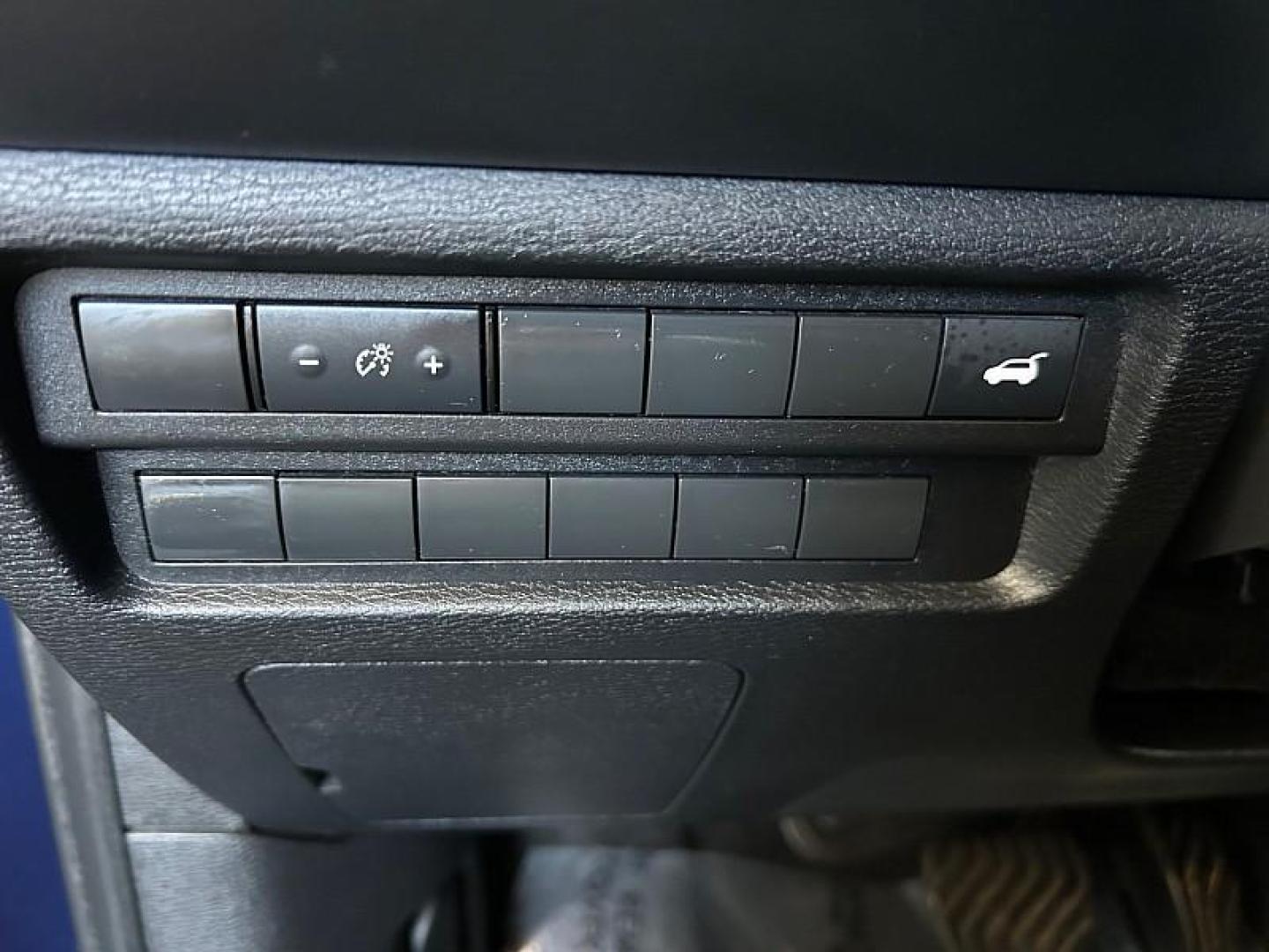 2022 BLUE Mitsubishi Outlander (JA4J3UA86NZ) with an 4-Cyl 2.5 Liter engine, Automatic CVT transmission, located at 412 Auto Vista Drive, Palmdale, 93551, (661) 945-0620, 34.592636, -118.136681 - Photo#26
