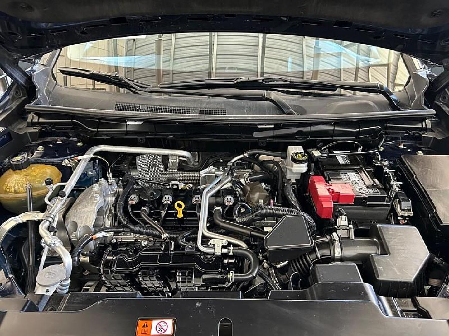 2022 BLUE Mitsubishi Outlander (JA4J3UA86NZ) with an 4-Cyl 2.5 Liter engine, Automatic CVT transmission, located at 412 Auto Vista Drive, Palmdale, 93551, (661) 945-0620, 34.592636, -118.136681 - Photo#31