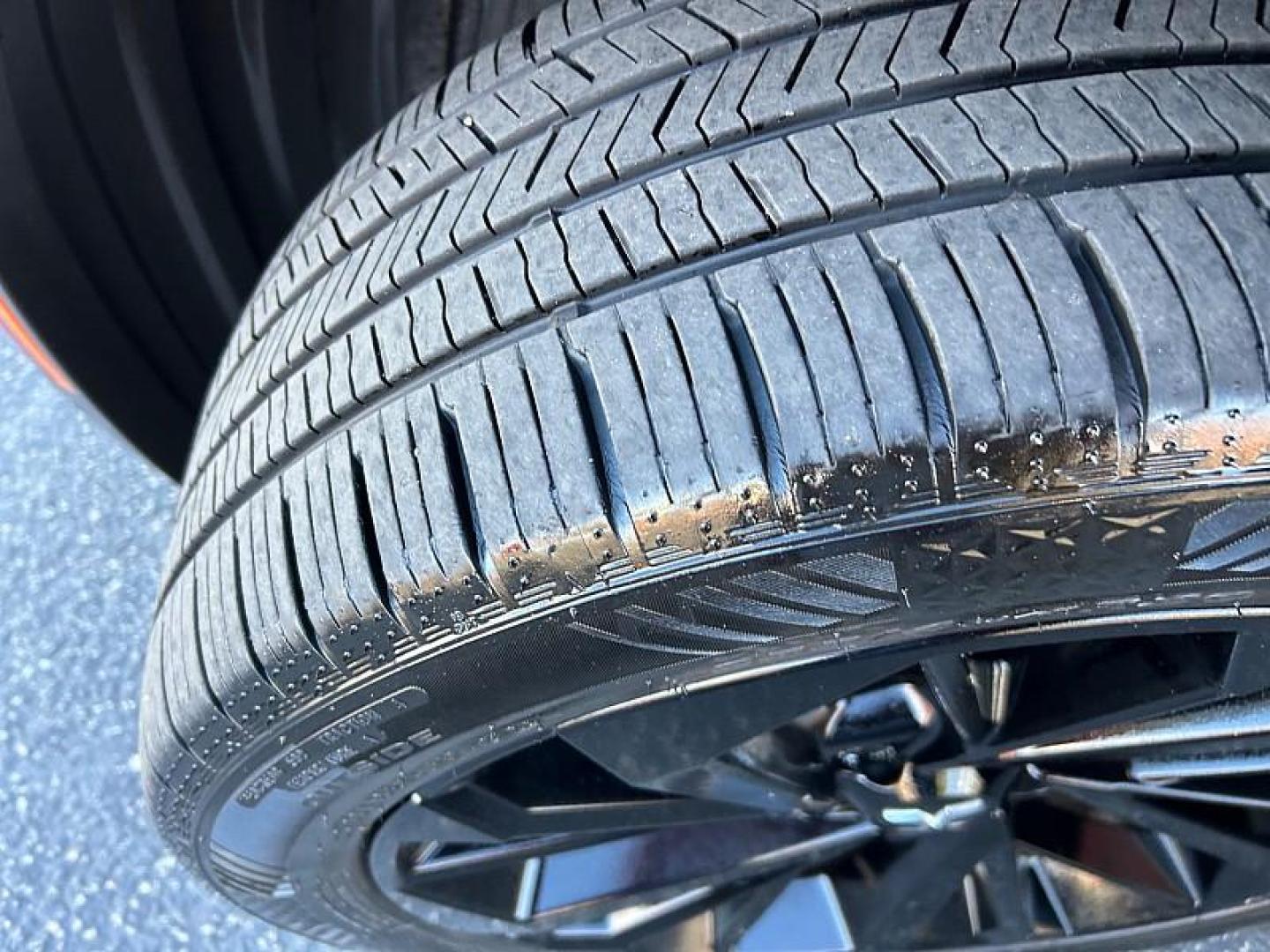 2022 RED Mitsubishi Outlander (JA4J3UA84NZ) with an 4-Cyl 2.5 Liter engine, Automatic CVT transmission, located at 412 Auto Vista Drive, Palmdale, 93551, (661) 945-0620, 34.592636, -118.136681 - Photo#8