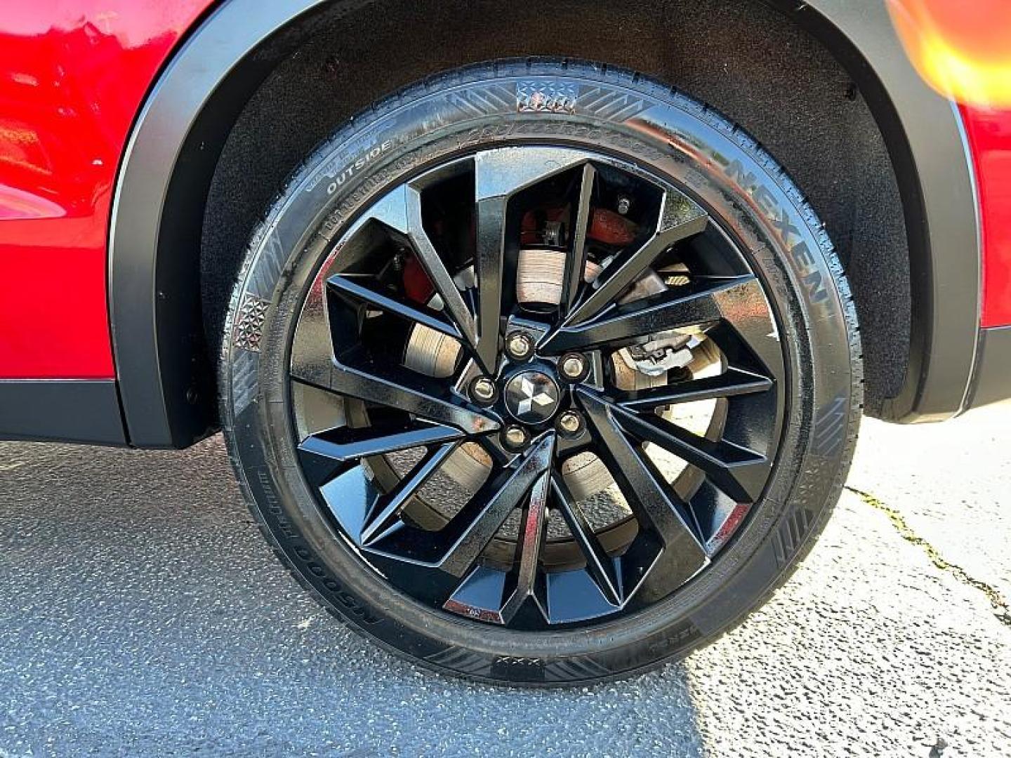 2022 RED Mitsubishi Outlander (JA4J3UA84NZ) with an 4-Cyl 2.5 Liter engine, Automatic CVT transmission, located at 412 Auto Vista Drive, Palmdale, 93551, (661) 945-0620, 34.592636, -118.136681 - Photo#13