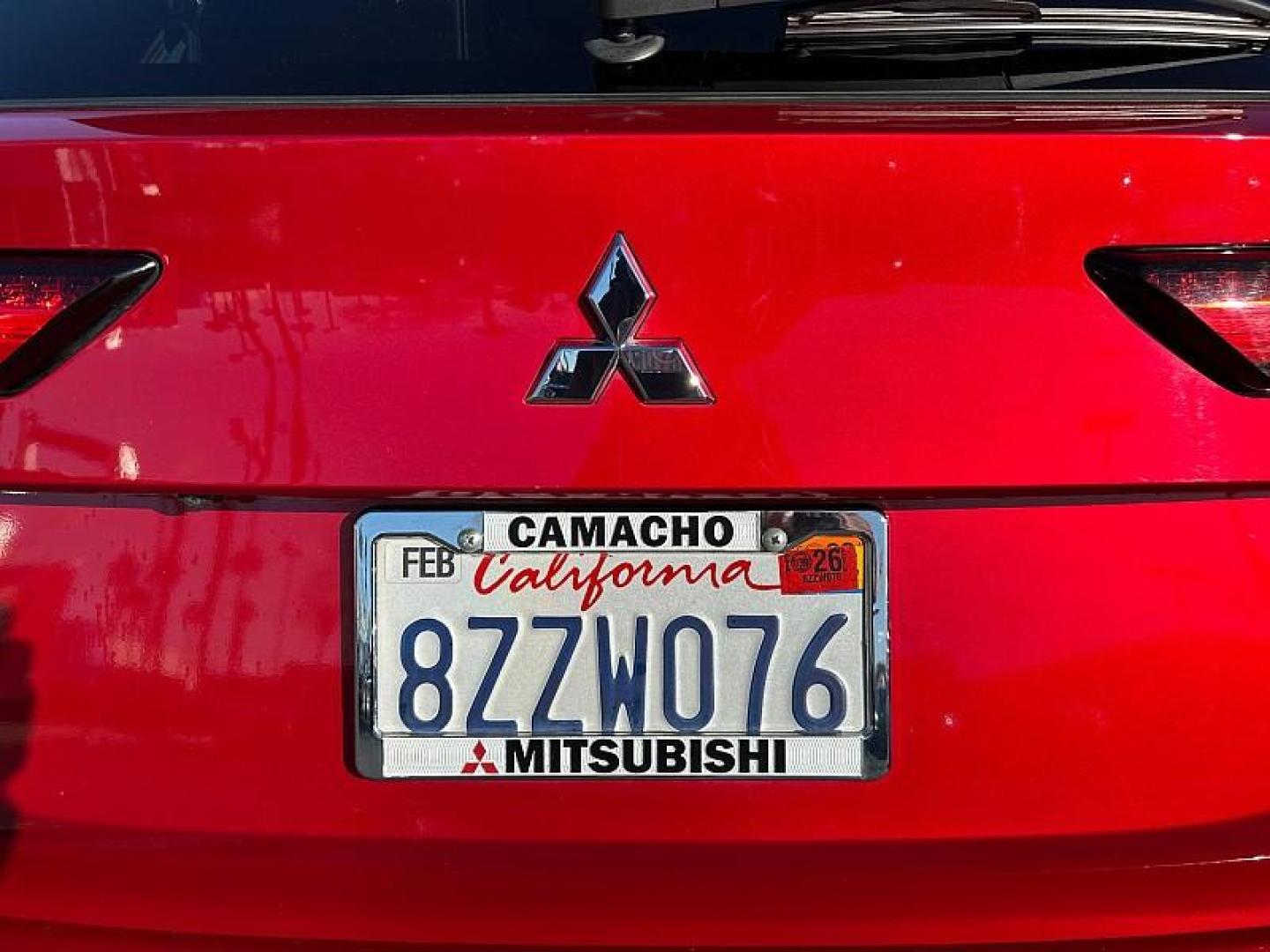 2022 RED Mitsubishi Outlander (JA4J3UA84NZ) with an 4-Cyl 2.5 Liter engine, Automatic CVT transmission, located at 412 Auto Vista Drive, Palmdale, 93551, (661) 945-0620, 34.592636, -118.136681 - Photo#14