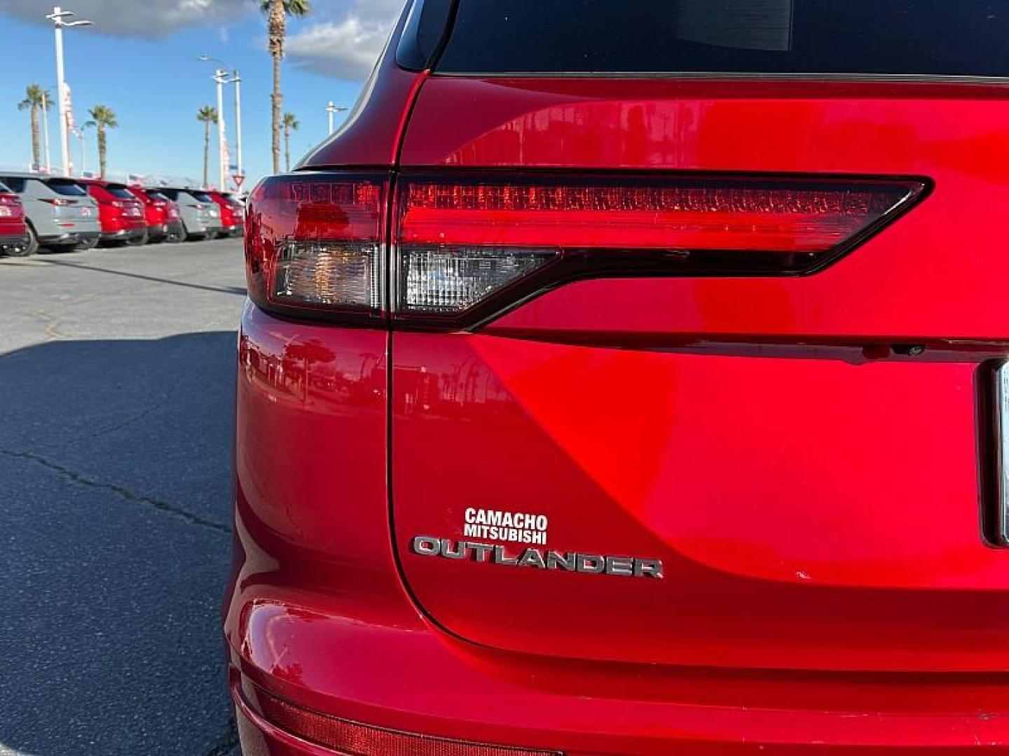 2022 RED Mitsubishi Outlander (JA4J3UA84NZ) with an 4-Cyl 2.5 Liter engine, Automatic CVT transmission, located at 412 Auto Vista Drive, Palmdale, 93551, (661) 945-0620, 34.592636, -118.136681 - Photo#15