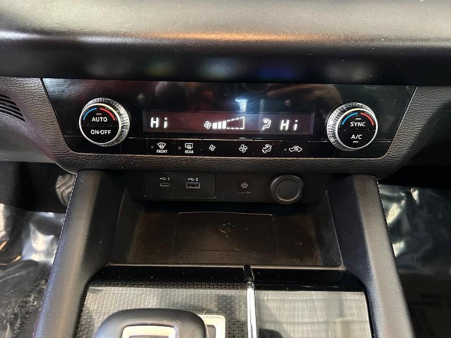 2022 RED Mitsubishi Outlander (JA4J3UA84NZ) with an 4-Cyl 2.5 Liter engine, Automatic CVT transmission, located at 412 Auto Vista Drive, Palmdale, 93551, (661) 945-0620, 34.592636, -118.136681 - Photo#24