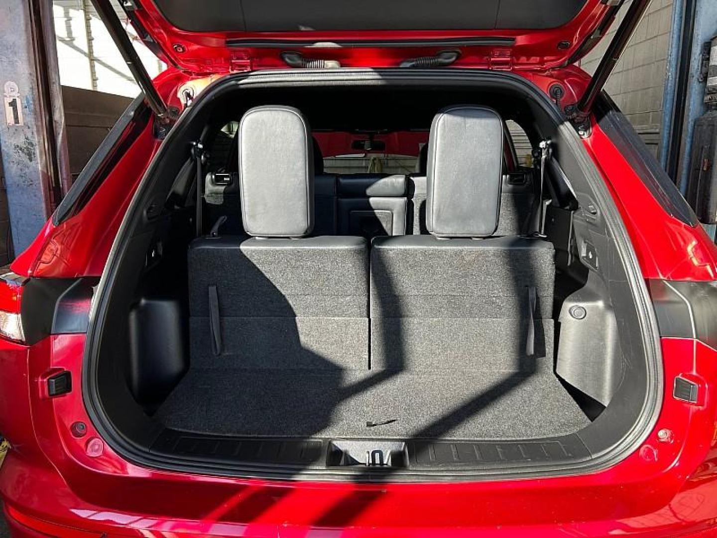 2022 RED Mitsubishi Outlander (JA4J3UA84NZ) with an 4-Cyl 2.5 Liter engine, Automatic CVT transmission, located at 412 Auto Vista Drive, Palmdale, 93551, (661) 945-0620, 34.592636, -118.136681 - Photo#27