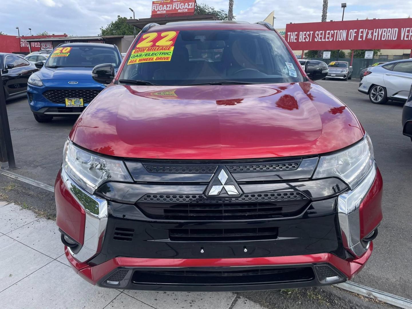 2022 Mitsubishi Outlander PHEV SEL (JA4J2VA76NZ) with an 2.0L L4 DOHC 16V HYBRID engine, 1A transmission, located at 744 E Miner Ave, Stockton, CA, 95202, (209) 944-5770, 37.956863, -121.282082 - PLUS TAXES AND FEES NO CHARGER AVAILABLE - Photo#2