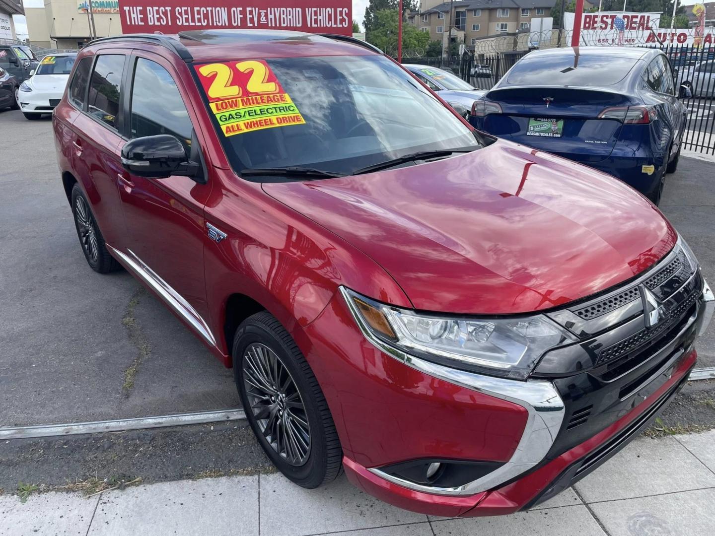 2022 Mitsubishi Outlander PHEV SEL (JA4J2VA76NZ) with an 2.0L L4 DOHC 16V HYBRID engine, 1A transmission, located at 744 E Miner Ave, Stockton, CA, 95202, (209) 944-5770, 37.956863, -121.282082 - PLUS TAXES AND FEES NO CHARGER AVAILABLE - Photo#1