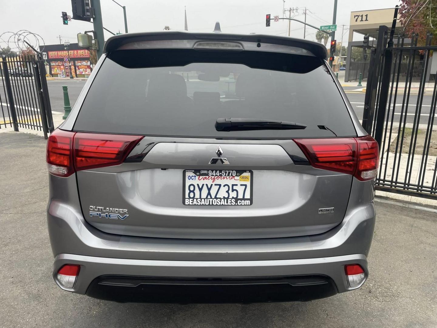 2022 Mitsubishi Outlander PHEV SEL (JA4J2VA77NZ) with an 2.0L L4 DOHC 16V HYBRID engine, 1A transmission, located at 744 E Miner Ave, Stockton, CA, 95202, (209) 944-5770, 37.956863, -121.282082 - PLUS TAXES AND FEES NO CHARGER AVAILABLE - Photo#9