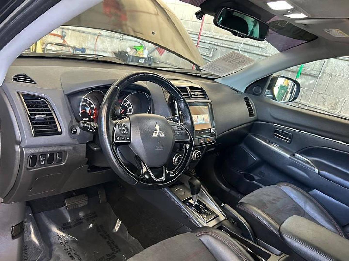 2022 Mitsubishi Outlander Sport (JA4APVAU4NU) with an 4-Cyl 2.0 Liter engine, Automatic CVT transmission, located at 412 Auto Vista Drive, Palmdale, 93551, (661) 945-0620, 34.592636, -118.136681 - Photo#17