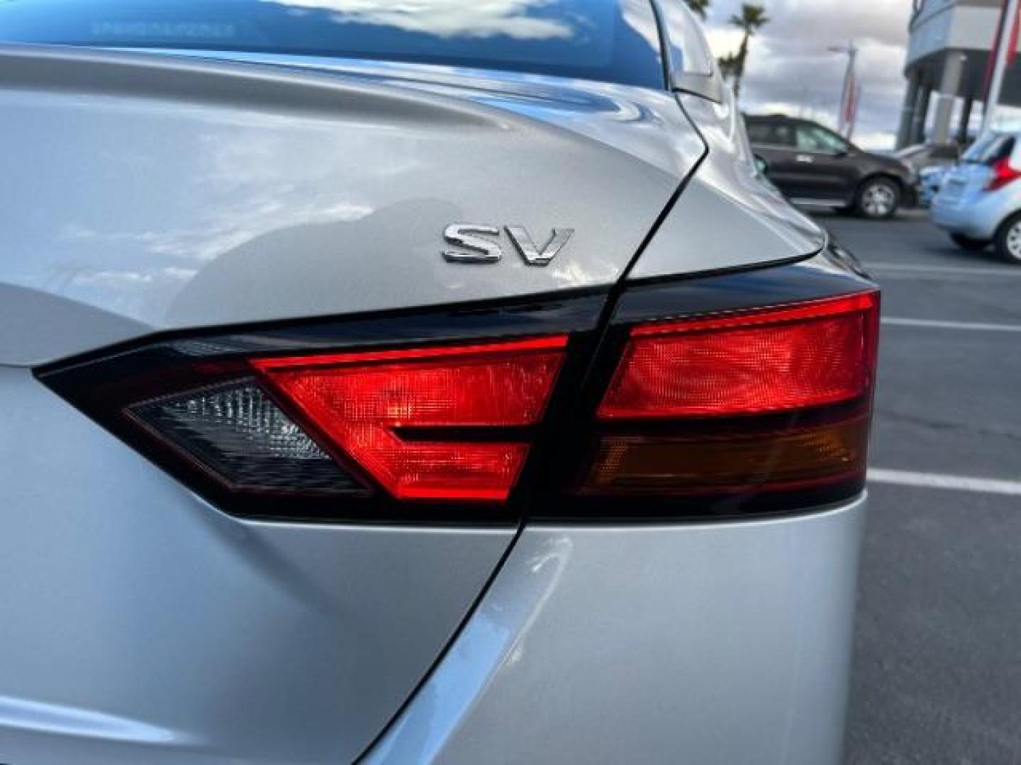 2022 SILVER Nissan Altima (1N4BL4DV0NN) with an 4-Cyl 2.5 Liter engine, Automatic Xtronic CVT transmission, located at 412 Auto Vista Drive, Palmdale, 93551, (661) 945-0620, 34.592636, -118.136681 - Photo#15