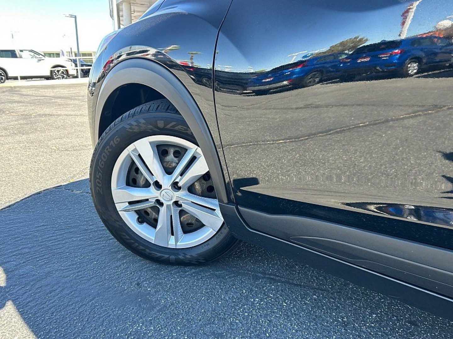 2022 Black Nissan Kicks (3N1CP5BV9NL) with an 4-Cyl 1.6 Liter engine, Automatic CVT w/Xtronic transmission, located at 412 Auto Vista Drive, Palmdale, 93551, (661) 945-0620, 34.592636, -118.136681- Photo#10