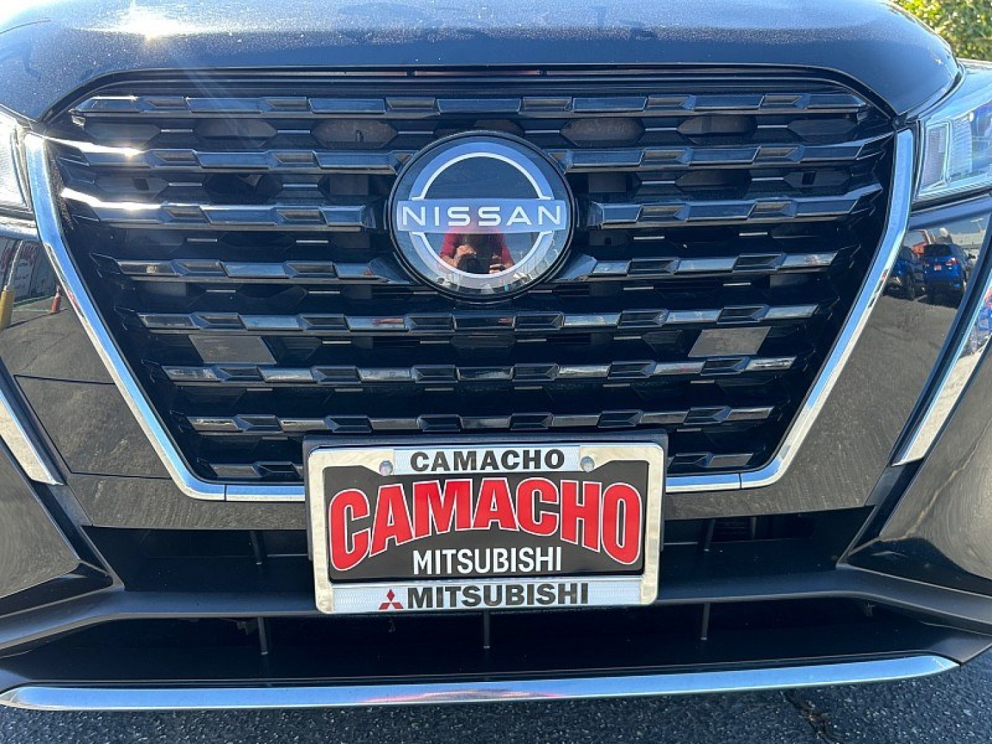 2022 Black Nissan Kicks (3N1CP5BV9NL) with an 4-Cyl 1.6 Liter engine, Automatic CVT w/Xtronic transmission, located at 412 Auto Vista Drive, Palmdale, 93551, (661) 945-0620, 34.592636, -118.136681- Photo#12