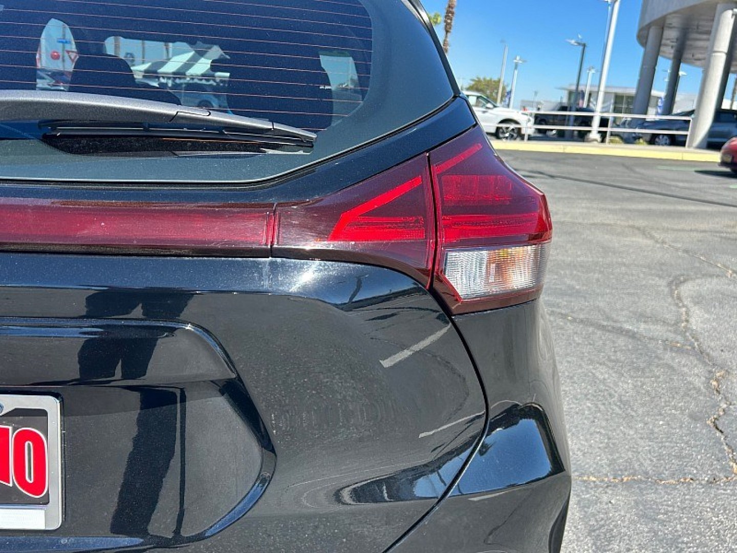 2022 Black Nissan Kicks (3N1CP5BV9NL) with an 4-Cyl 1.6 Liter engine, Automatic CVT w/Xtronic transmission, located at 412 Auto Vista Drive, Palmdale, 93551, (661) 945-0620, 34.592636, -118.136681- Photo#14