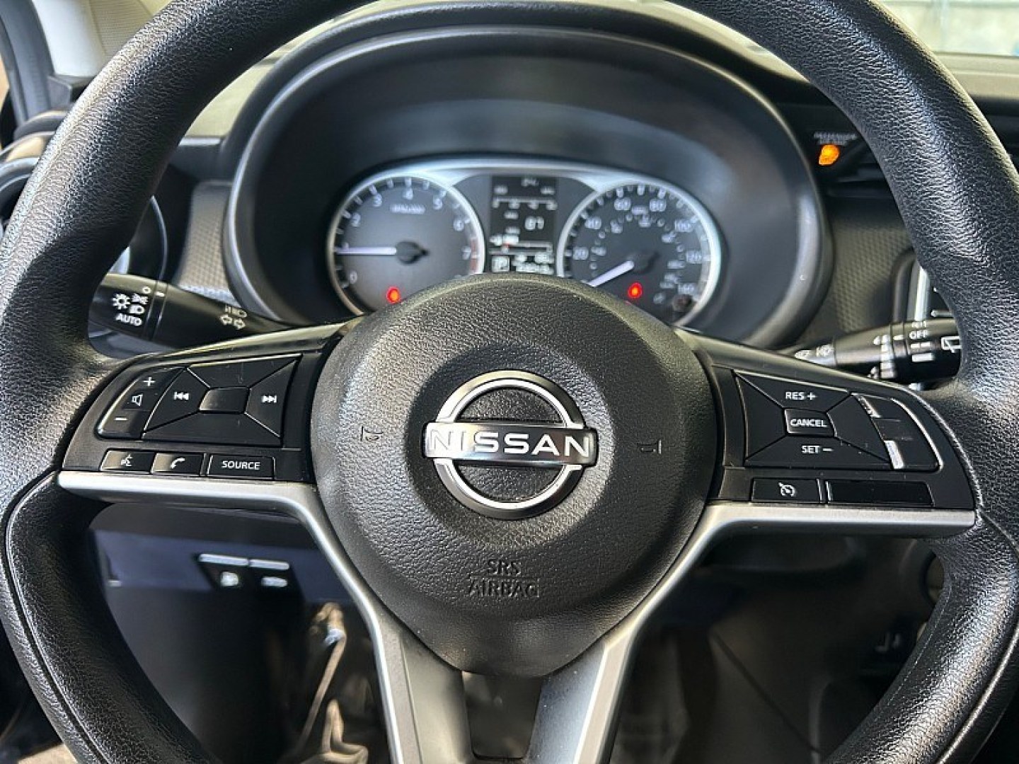 2022 Black Nissan Kicks (3N1CP5BV9NL) with an 4-Cyl 1.6 Liter engine, Automatic CVT w/Xtronic transmission, located at 412 Auto Vista Drive, Palmdale, 93551, (661) 945-0620, 34.592636, -118.136681- Photo#18