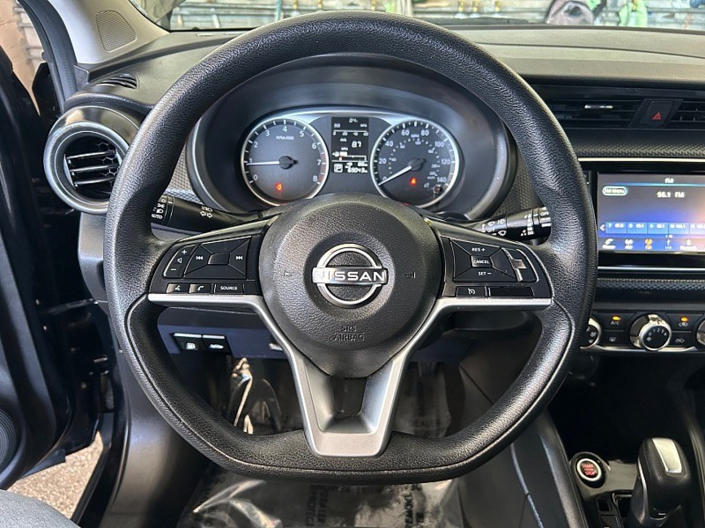 2022 Black Nissan Kicks (3N1CP5BV9NL) with an 4-Cyl 1.6 Liter engine, Automatic CVT w/Xtronic transmission, located at 412 Auto Vista Drive, Palmdale, 93551, (661) 945-0620, 34.592636, -118.136681- Photo#22