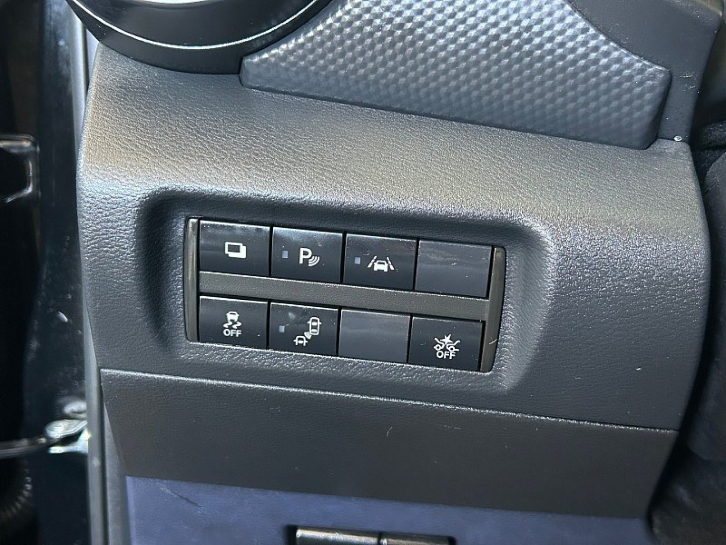 2022 Black Nissan Kicks (3N1CP5BV9NL) with an 4-Cyl 1.6 Liter engine, Automatic CVT w/Xtronic transmission, located at 412 Auto Vista Drive, Palmdale, 93551, (661) 945-0620, 34.592636, -118.136681- Photo#29
