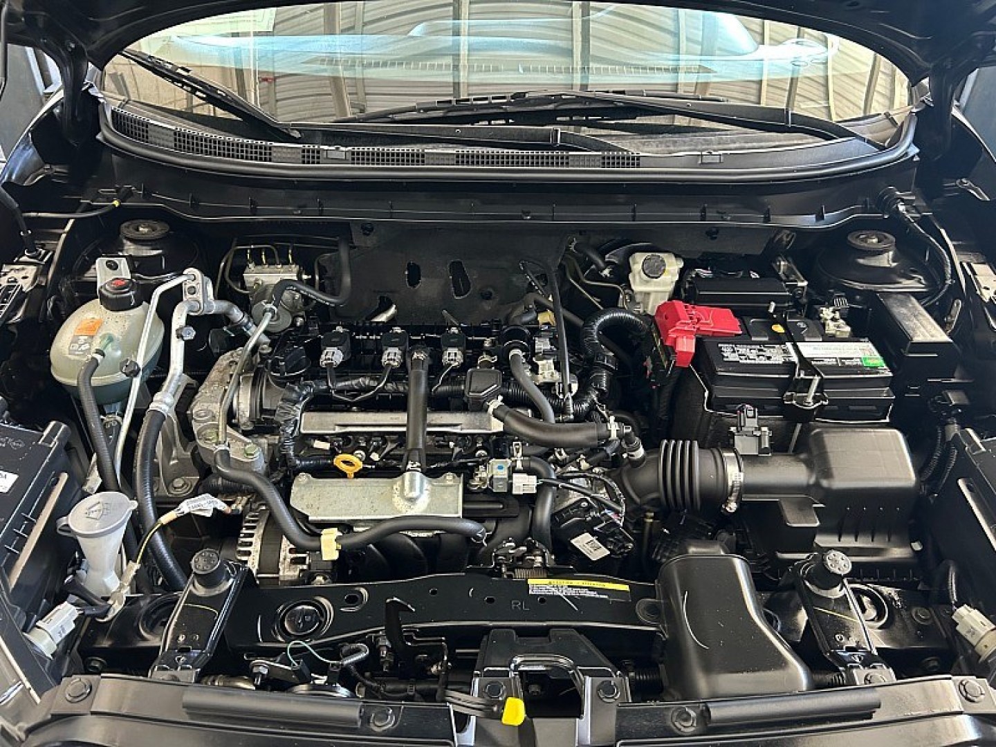2022 Black Nissan Kicks (3N1CP5BV9NL) with an 4-Cyl 1.6 Liter engine, Automatic CVT w/Xtronic transmission, located at 412 Auto Vista Drive, Palmdale, 93551, (661) 945-0620, 34.592636, -118.136681- Photo#30