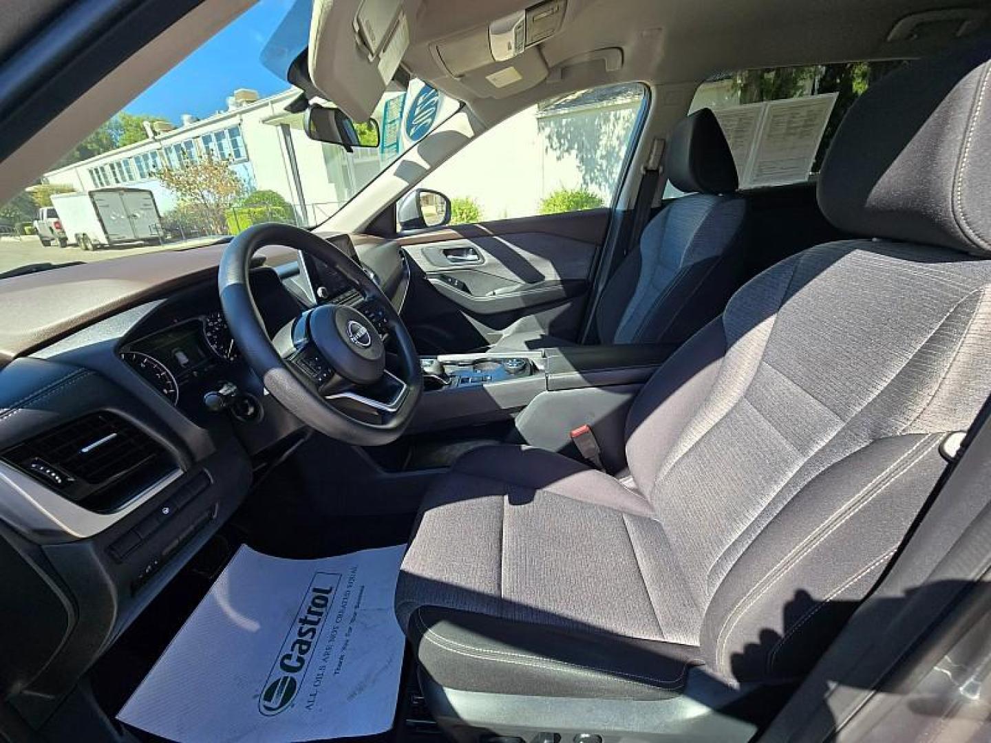 2022 GRAY Nissan Rogue (5N1BT3BBXNC) with an 3-Cyl Turbo 1.5 Liter engine, Automatic CVT w/Xtronic transmission, located at 246 E Walker St., Orland, 95963, (530) 865-5800, 39.747589, -122.178398 - Photo#12