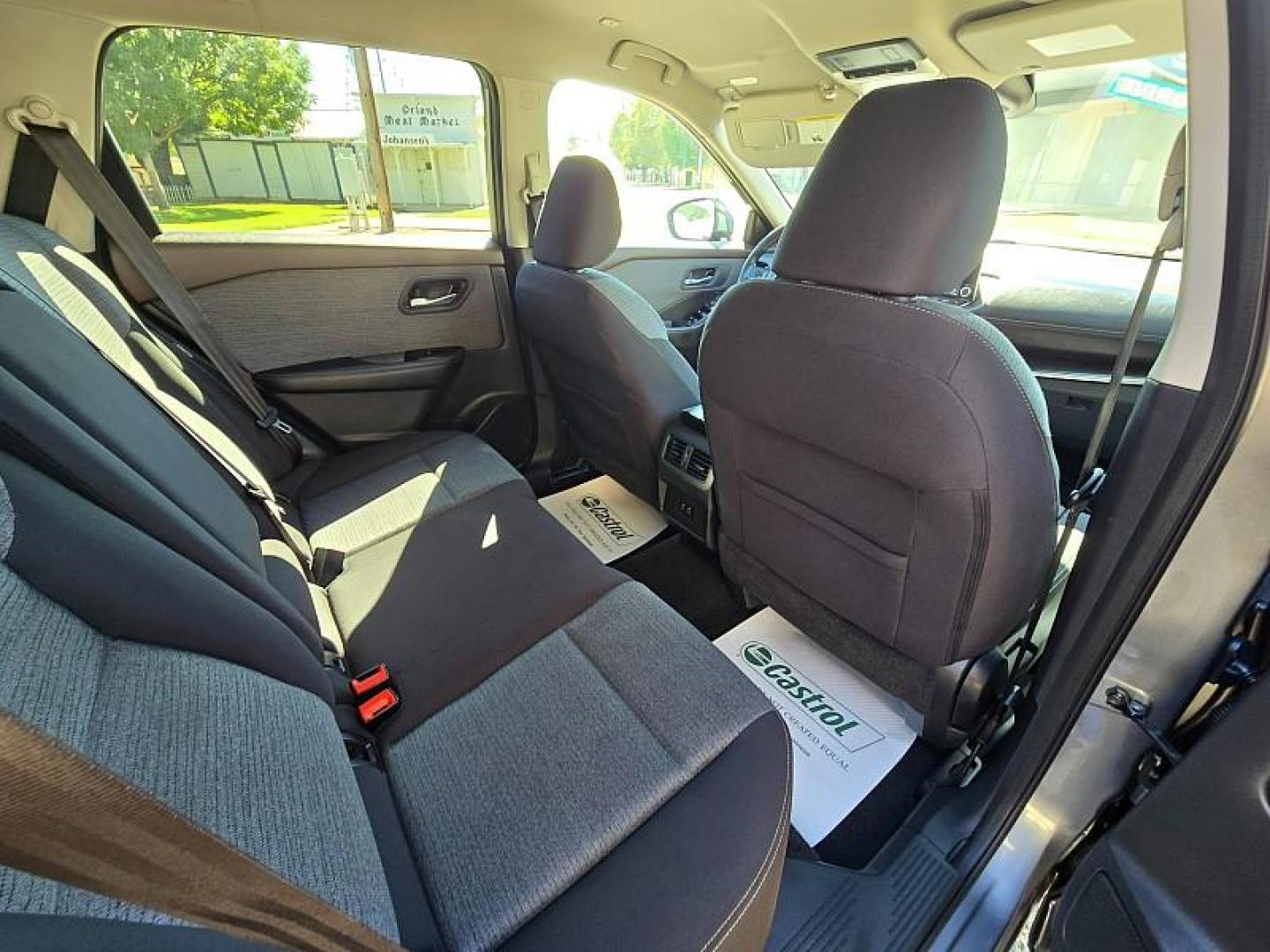 2022 GRAY Nissan Rogue (5N1BT3BBXNC) with an 3-Cyl Turbo 1.5 Liter engine, Automatic CVT w/Xtronic transmission, located at 246 E Walker St., Orland, 95963, (530) 865-5800, 39.747589, -122.178398 - Photo#17