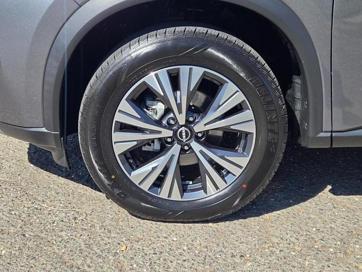 2022 GRAY Nissan Rogue (5N1BT3BBXNC) with an 3-Cyl Turbo 1.5 Liter engine, Automatic CVT w/Xtronic transmission, located at 246 E Walker St., Orland, 95963, (530) 865-5800, 39.747589, -122.178398 - Photo#30