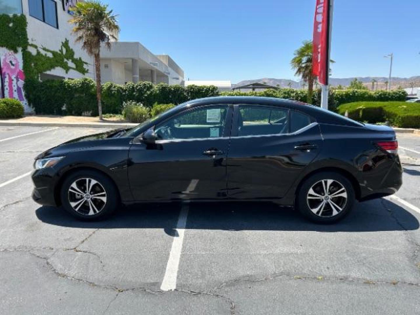2022 BLACK Nissan Sentra (3N1AB8CV9NY) with an 4-Cyl 2.0 Liter engine, Automatic CVT w/Xtronic transmission, located at 412 Auto Vista Drive, Palmdale, 93551, (661) 945-0620, 34.592636, -118.136681 - Photo#3