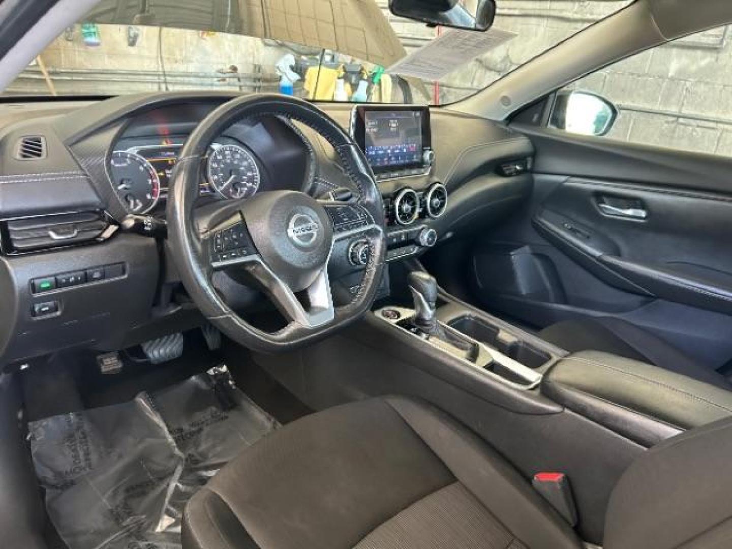 2022 BLACK Nissan Sentra (3N1AB8CV9NY) with an 4-Cyl 2.0 Liter engine, Automatic CVT w/Xtronic transmission, located at 412 Auto Vista Drive, Palmdale, 93551, (661) 945-0620, 34.592636, -118.136681 - Photo#17