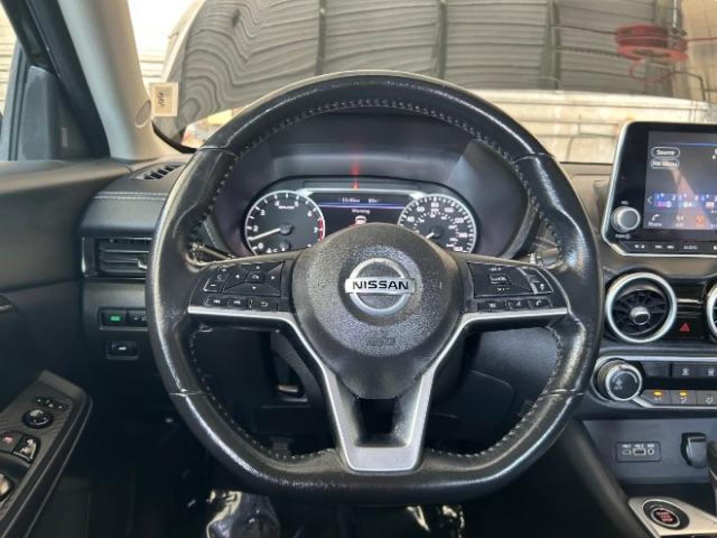 2022 BLACK Nissan Sentra (3N1AB8CV9NY) with an 4-Cyl 2.0 Liter engine, Automatic CVT w/Xtronic transmission, located at 412 Auto Vista Drive, Palmdale, 93551, (661) 945-0620, 34.592636, -118.136681 - Photo#23