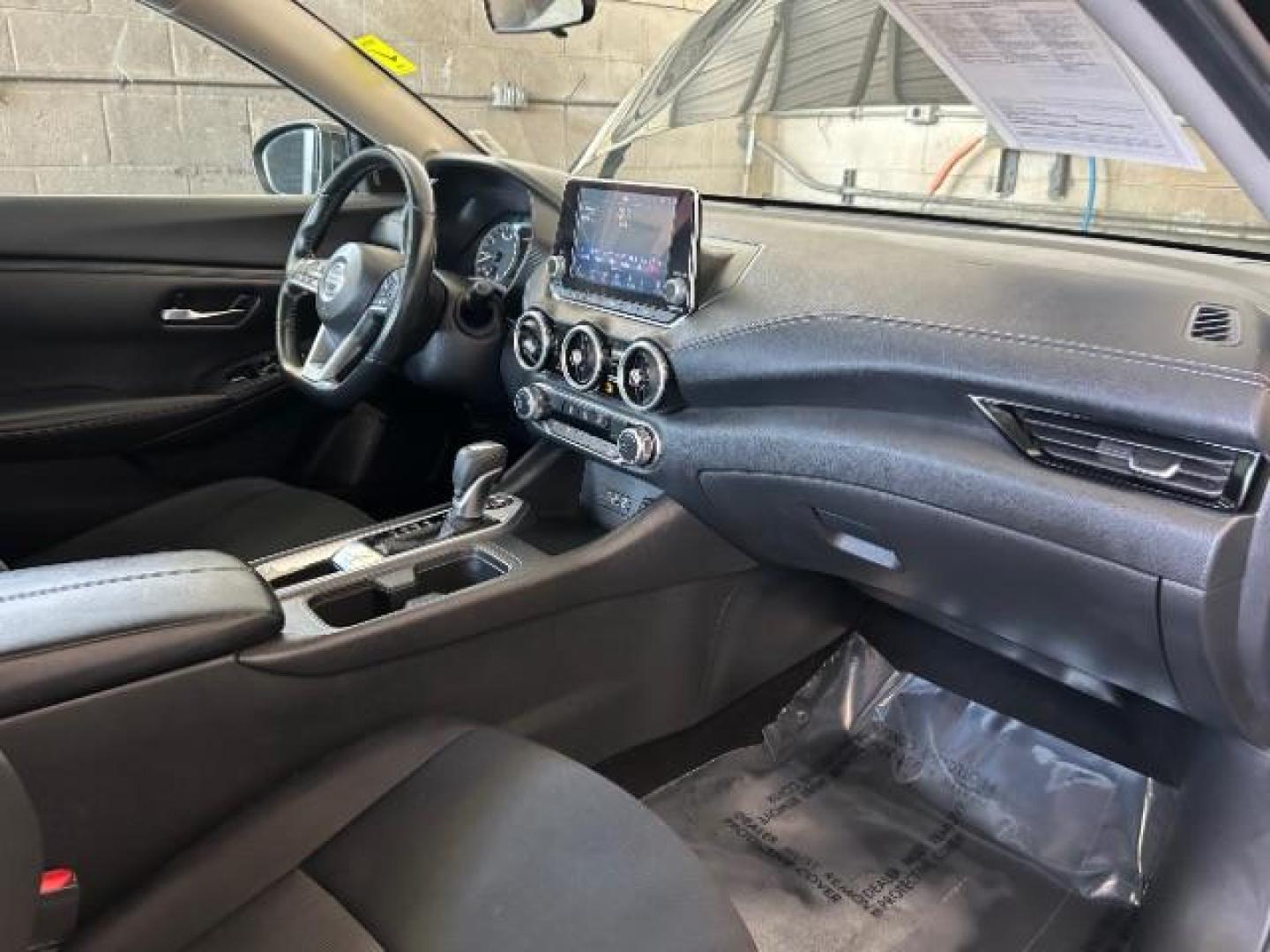 2022 BLACK Nissan Sentra (3N1AB8CV9NY) with an 4-Cyl 2.0 Liter engine, Automatic CVT w/Xtronic transmission, located at 412 Auto Vista Drive, Palmdale, 93551, (661) 945-0620, 34.592636, -118.136681 - Photo#26