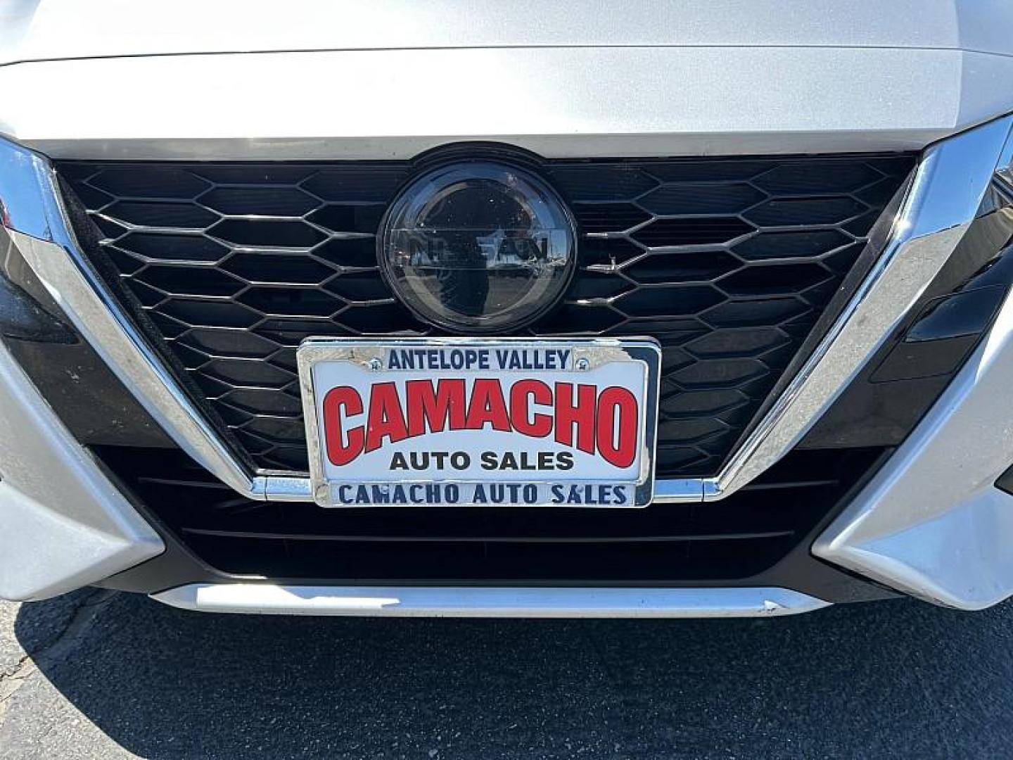 2022 SILVER Nissan Sentra (3N1AB8CV0NY) with an 4-Cyl 2.0 Liter engine, Automatic CVT w/Xtronic transmission, located at 412 Auto Vista Drive, Palmdale, 93551, (661) 945-0620, 34.592636, -118.136681 - Photo#6
