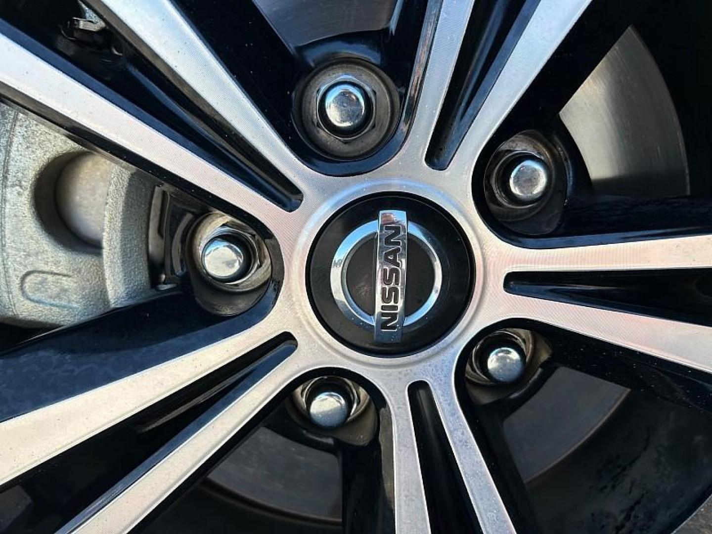 2022 SILVER Nissan Sentra (3N1AB8CV0NY) with an 4-Cyl 2.0 Liter engine, Automatic CVT w/Xtronic transmission, located at 412 Auto Vista Drive, Palmdale, 93551, (661) 945-0620, 34.592636, -118.136681 - Photo#10