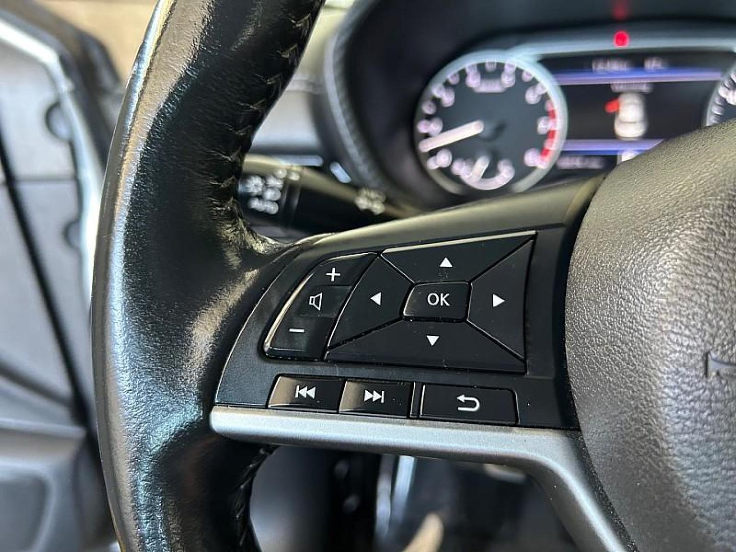 2022 SILVER Nissan Sentra (3N1AB8CV0NY) with an 4-Cyl 2.0 Liter engine, Automatic CVT w/Xtronic transmission, located at 412 Auto Vista Drive, Palmdale, 93551, (661) 945-0620, 34.592636, -118.136681 - Photo#22