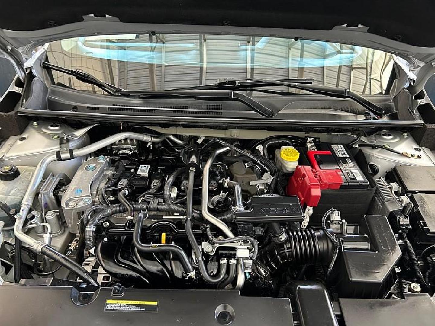2022 SILVER Nissan Sentra (3N1AB8CV0NY) with an 4-Cyl 2.0 Liter engine, Automatic CVT w/Xtronic transmission, located at 412 Auto Vista Drive, Palmdale, 93551, (661) 945-0620, 34.592636, -118.136681 - Photo#23