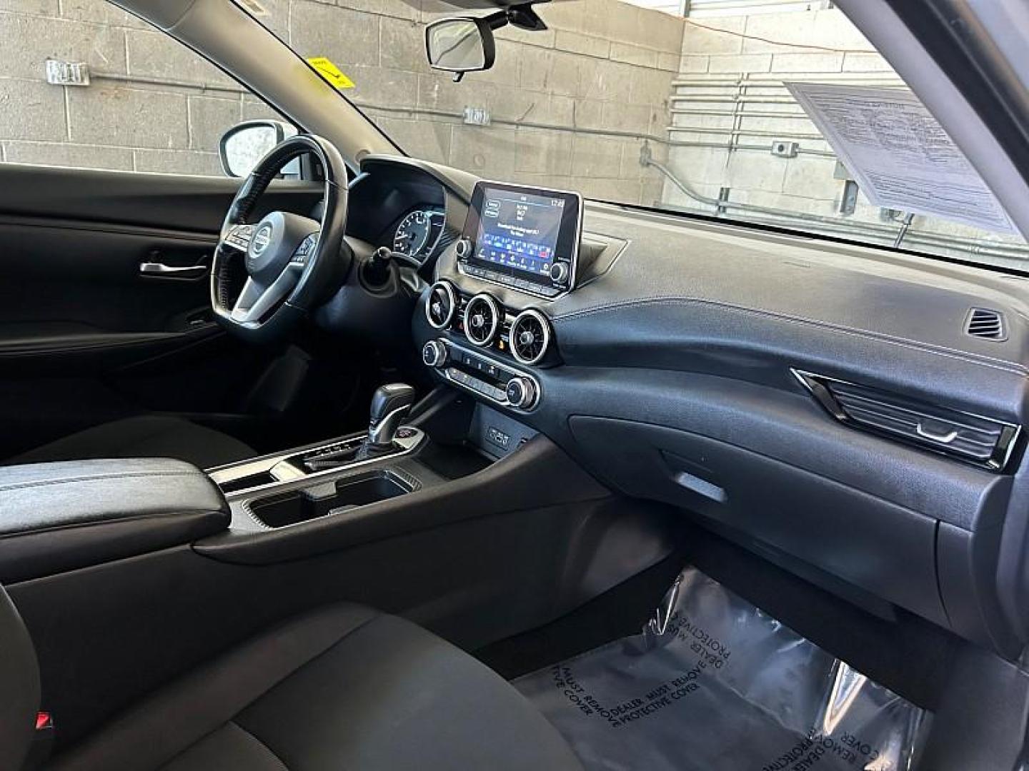 2022 SILVER Nissan Sentra (3N1AB8CV0NY) with an 4-Cyl 2.0 Liter engine, Automatic CVT w/Xtronic transmission, located at 412 Auto Vista Drive, Palmdale, 93551, (661) 945-0620, 34.592636, -118.136681 - Photo#26