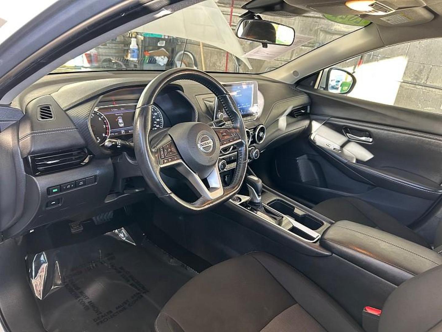 2022 SILVER Nissan Sentra (3N1AB8CVXNY) with an 4-Cyl 2.0 Liter engine, Automatic CVT w/Xtronic transmission, located at 412 Auto Vista Drive, Palmdale, 93551, (661) 945-0620, 34.592636, -118.136681- Photo#18