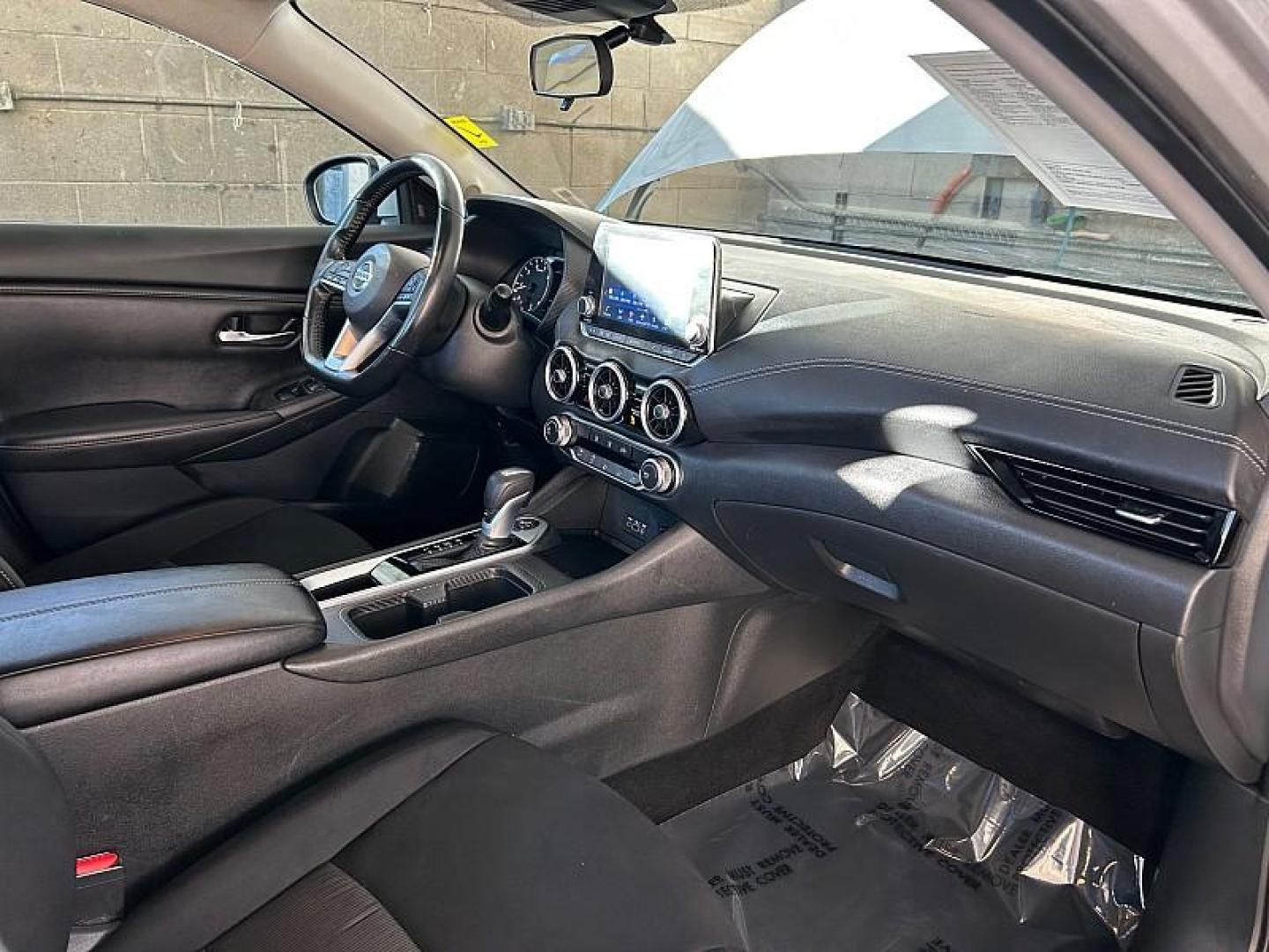2022 SILVER Nissan Sentra (3N1AB8CVXNY) with an 4-Cyl 2.0 Liter engine, Automatic CVT w/Xtronic transmission, located at 412 Auto Vista Drive, Palmdale, 93551, (661) 945-0620, 34.592636, -118.136681- Photo#22
