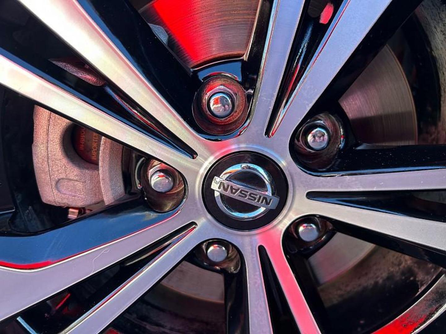 2022 GRAY Nissan Sentra (3N1AB8CV4NY) with an 4-Cyl 2.0 Liter engine, Automatic CVT w/Xtronic transmission, located at 412 Auto Vista Drive, Palmdale, 93551, (661) 945-0620, 34.592636, -118.136681 - Photo#9