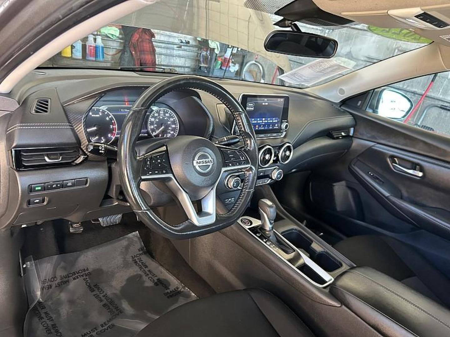 2022 GRAY Nissan Sentra (3N1AB8CV4NY) with an 4-Cyl 2.0 Liter engine, Automatic CVT w/Xtronic transmission, located at 412 Auto Vista Drive, Palmdale, 93551, (661) 945-0620, 34.592636, -118.136681 - Photo#17