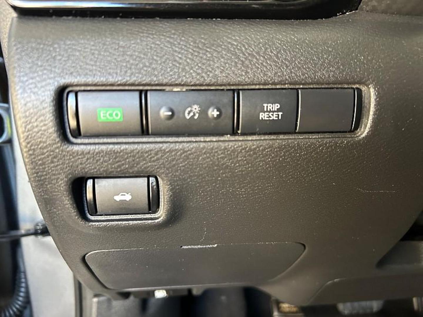 2022 GRAY Nissan Sentra (3N1AB8CV4NY) with an 4-Cyl 2.0 Liter engine, Automatic CVT w/Xtronic transmission, located at 412 Auto Vista Drive, Palmdale, 93551, (661) 945-0620, 34.592636, -118.136681 - Photo#24