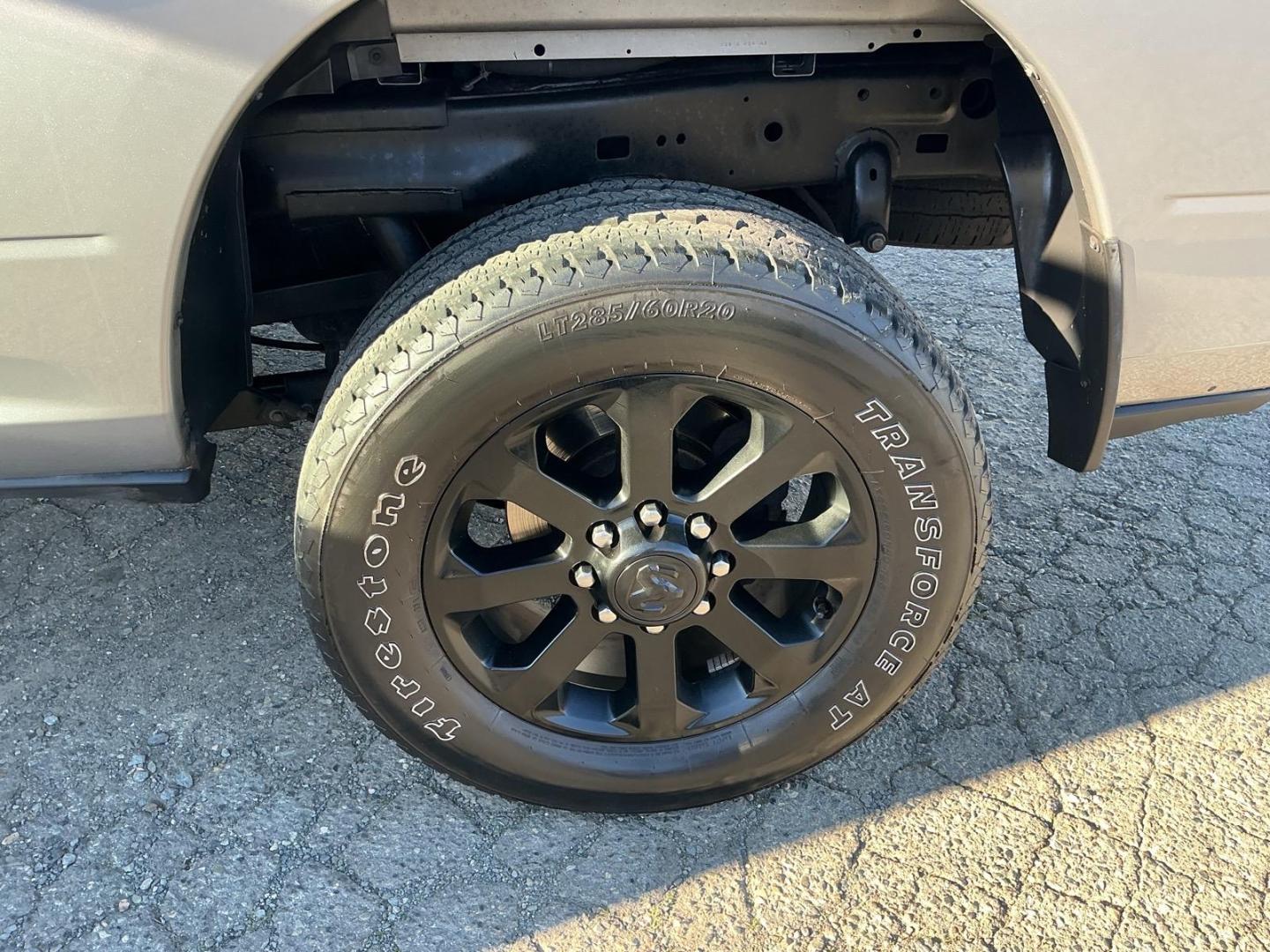 2022 Billet Silver Metallic Clear Coat RAM 2500 Tradesman (3C6UR5CL9NG) with an 6.7L Cummins 6.7L Diesel Turbo I6 370hp 850ft. lbs. Common Rail Direct Injection engine, 6-Speed Shiftable Automatic transmission, located at 800 Riverside Ave, Roseville, CA, 95678, 916-773-4549 & Toll Free: 866-719-4393, 38.732265, -121.291039 - CUMMINS DIESEL CREW CAB 4X4 TRADESMAN CLEAN CARFAX - Photo#6