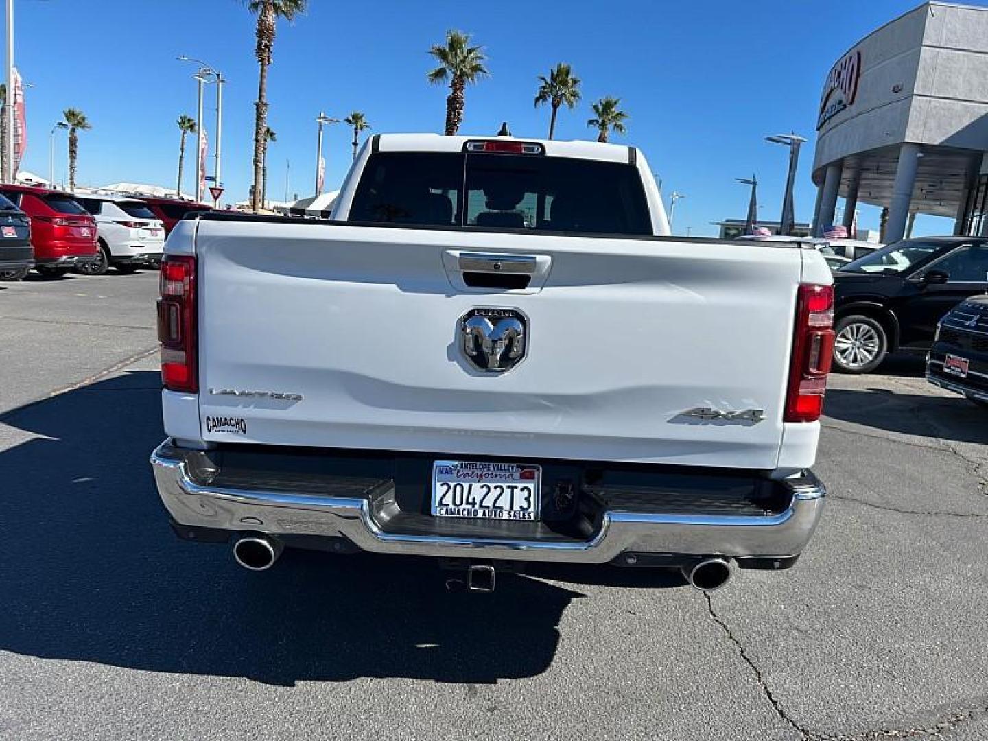 2022 WHITE Ram 1500 4WD (1C6SRFHT1NN) with an V8 HEMI 5.7 Liter engine, Automatic 8-Spd transmission, located at 412 Auto Vista Drive, Palmdale, 93551, (661) 945-0620, 34.592636, -118.136681 - Photo#8