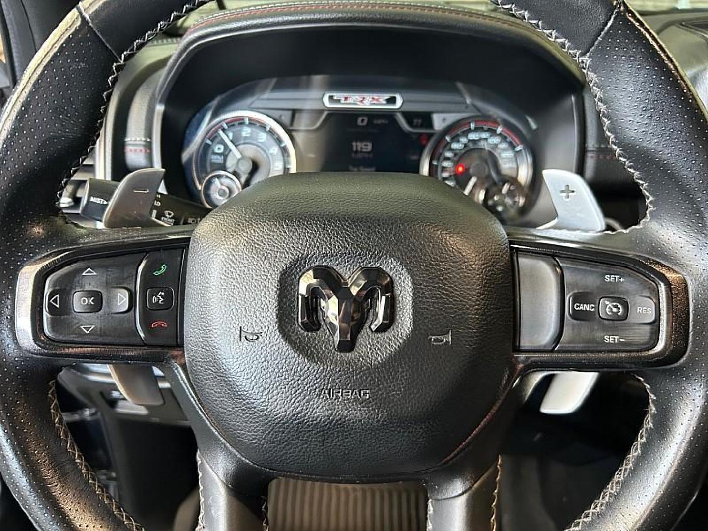 2022 BLACK Ram 1500 4WD (1C6SRFU91NN) with an V8 HEMI 6.2 Liter engine, Automatic 8-Spd transmission, located at 412 Auto Vista Drive, Palmdale, 93551, (661) 945-0620, 34.592636, -118.136681 - Photo#21